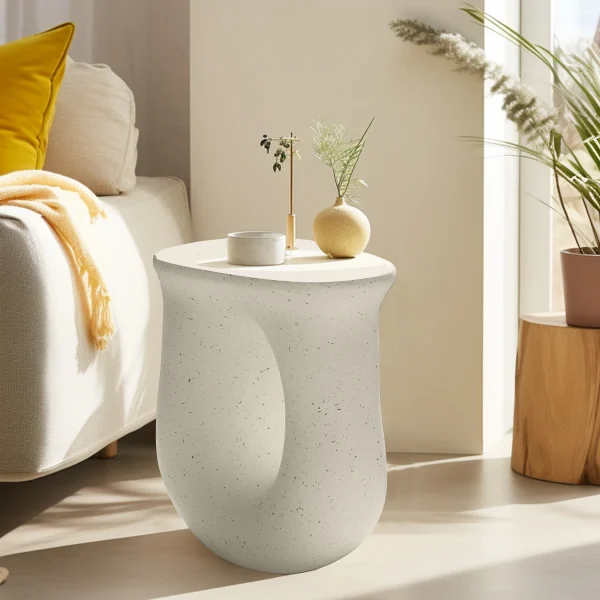 U-Shaped Geometric Sidebord