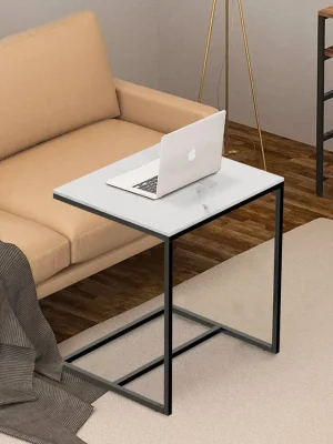 C-formet Sofa Bord med Liten Marmor Topp
