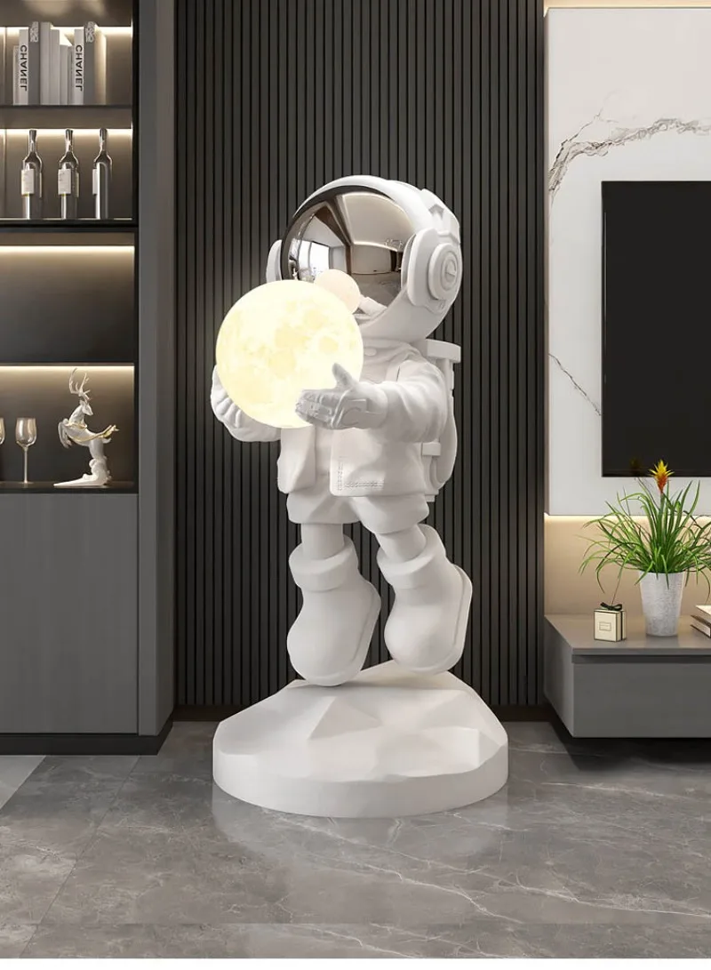 Moderne enkle store stueskulpturer i harpiks – astronautfigur, kreativ skulptur og dekorasjon