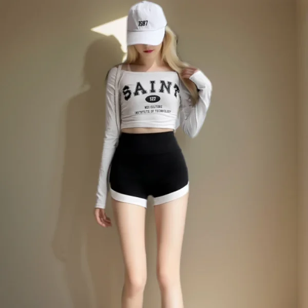 Summer wearing thin contrasting shorts leggings high waisted Barbie safety pants three point no awkward line shark pants for