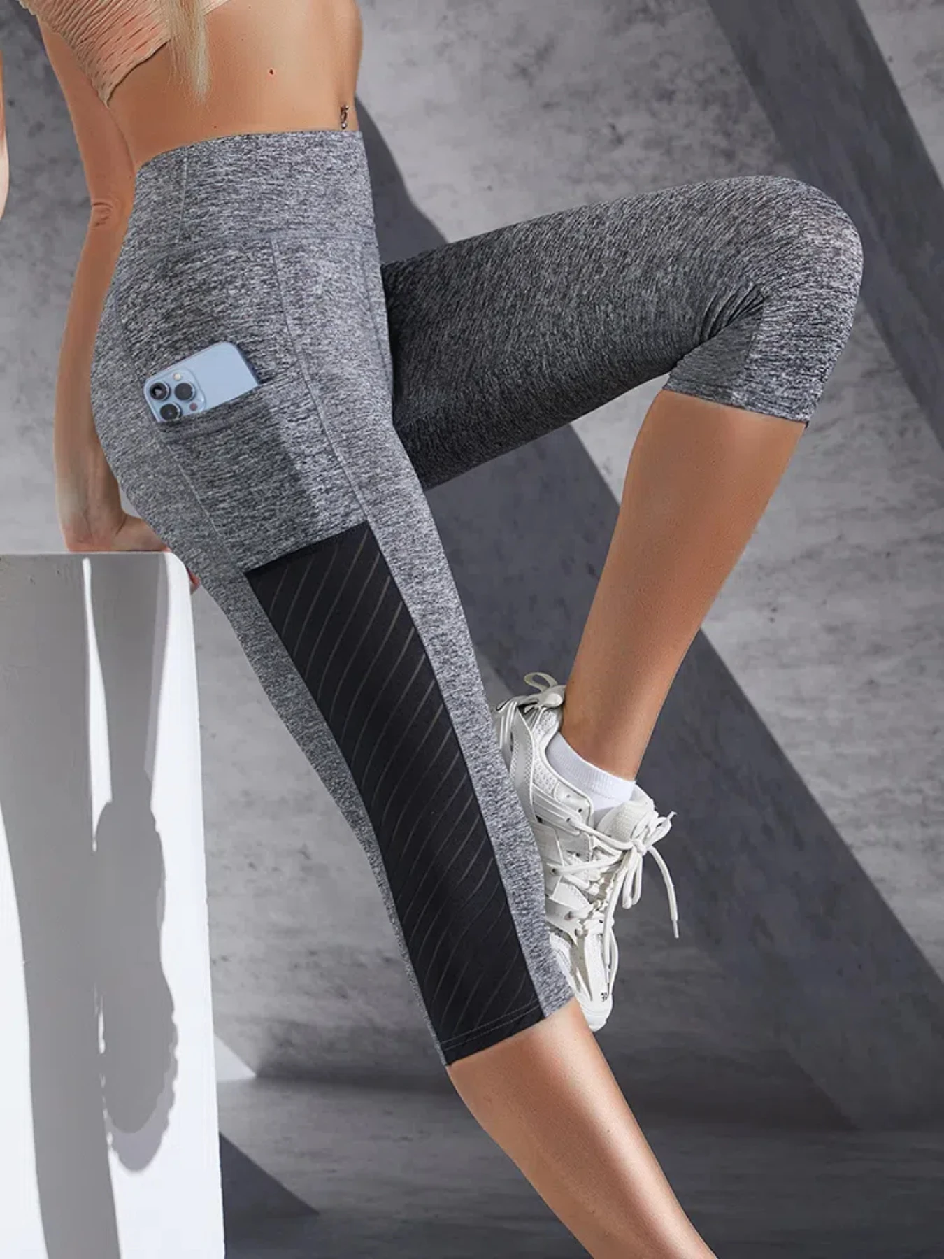 Dame Yoga Tights med Lommer – 3/4 Lengde, Høyt Liv & Magekontroll