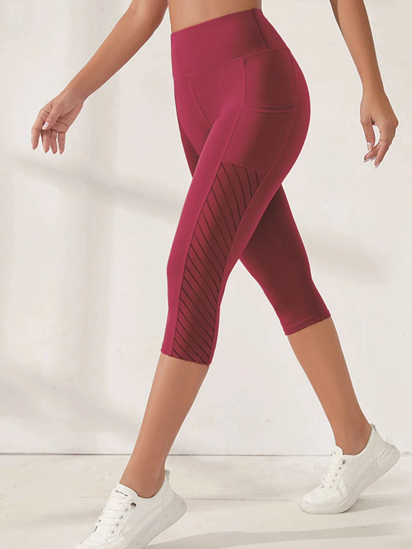 Dame Yoga Tights med Lommer – 3/4 Lengde, Høyt Liv & Magekontroll