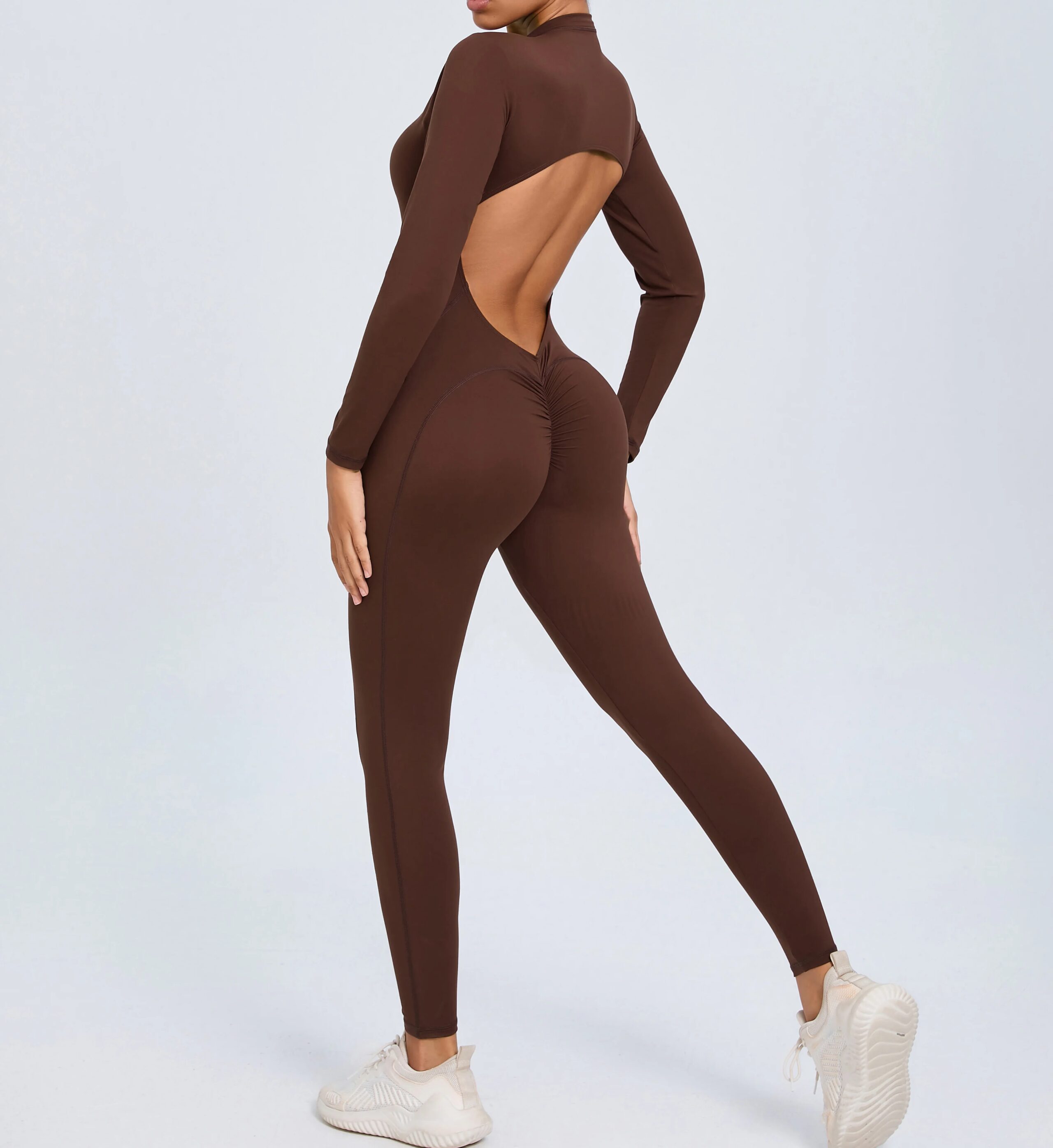 Dame Treningsoverall – Tettsittende Yoga Jumpsuit med Glidelås & Åpen Rygg