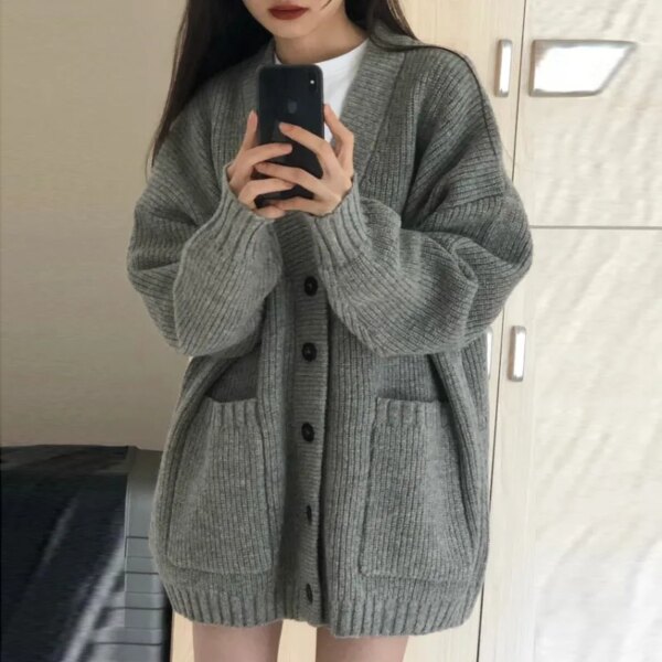 Dame Cardigan – Strikket Jakke med Lange Ermer